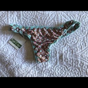 POSH PUA BIKINI BOTTOM SIZE SMALL